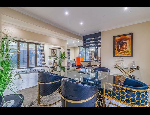 4 BEDROOM CLUSTER FOR SALE IN BASSONIA